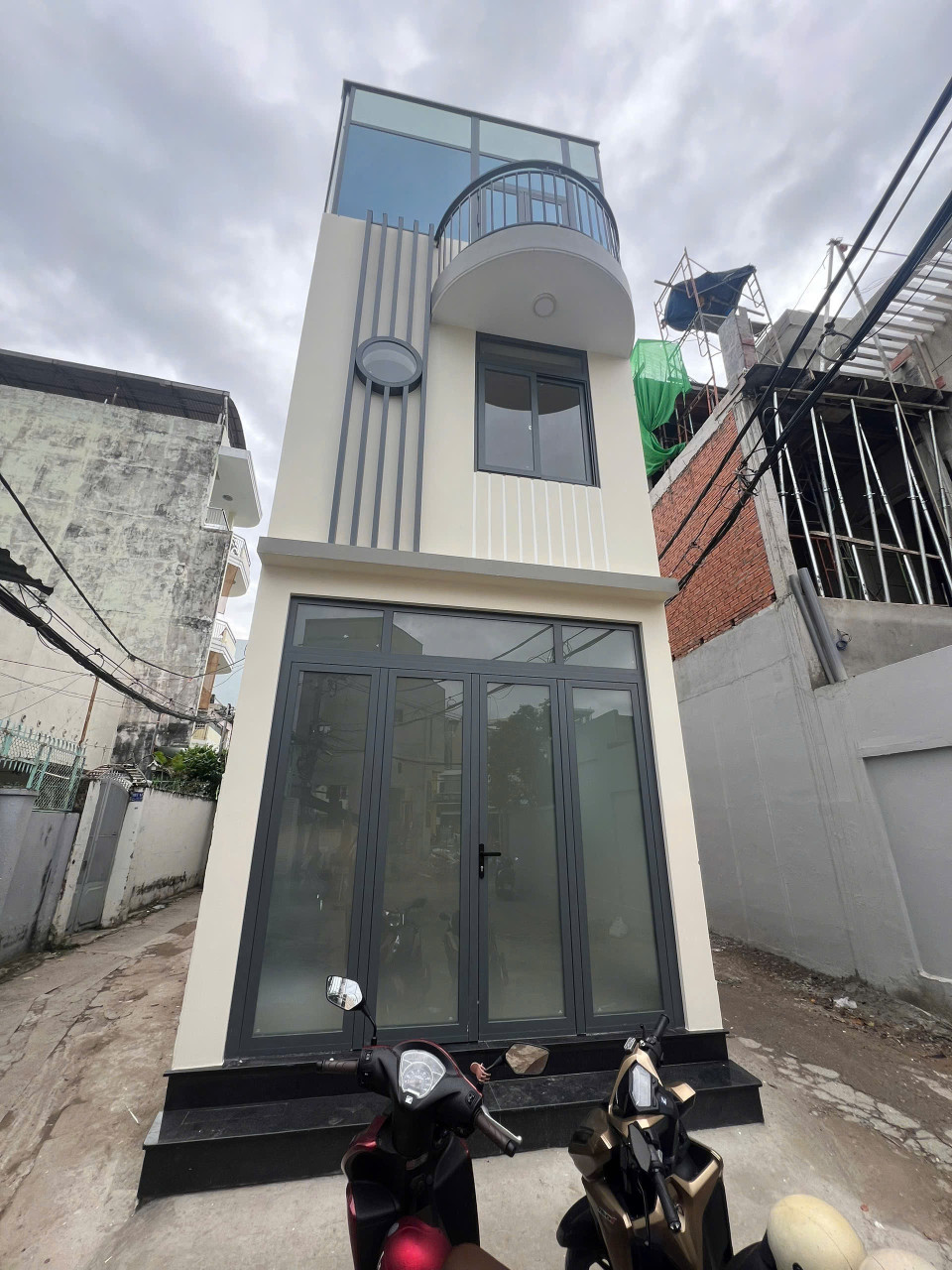 🎯 Nhà nguyên căn – Gần Landmark 81 – Bình Thạnh