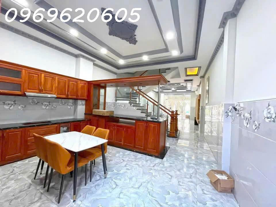 BÁN NHÀ NGUYỄN THỊ THẬP, 75M2, NHỈNH 5 TỎI Mr. Vinh: 0969620605