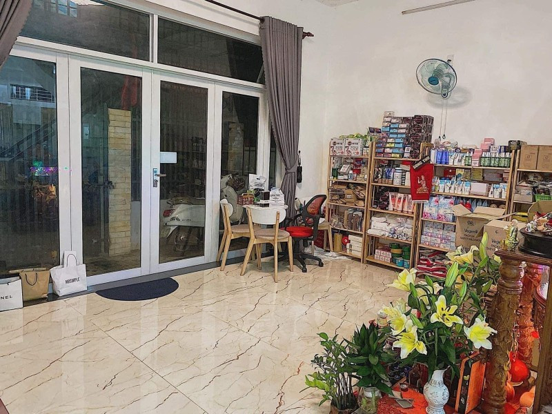 # Nhà Kiệt 3m Hoàng Diệu, 66m2, ngang 5.4m, 3 tầng kinh doanh, 4.2 tỷ