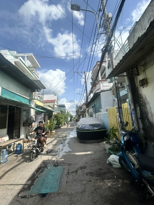 Bán nhà 4 tầng HXH liên khu 10-11 Bình Tân