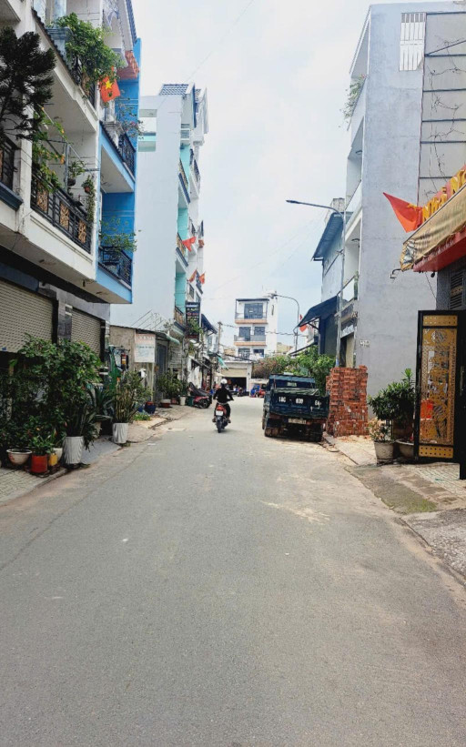 BÁN NHÀ 2 TẦNG HXH BẾN LỘI BÌNH TÂN