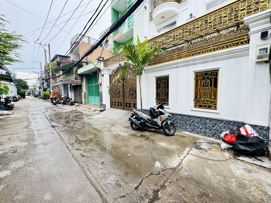 Bán Nhà BIỆT THỰ 4 TẦNG HXH Ngan 8m Lk 10-11  BÌNH TÂN