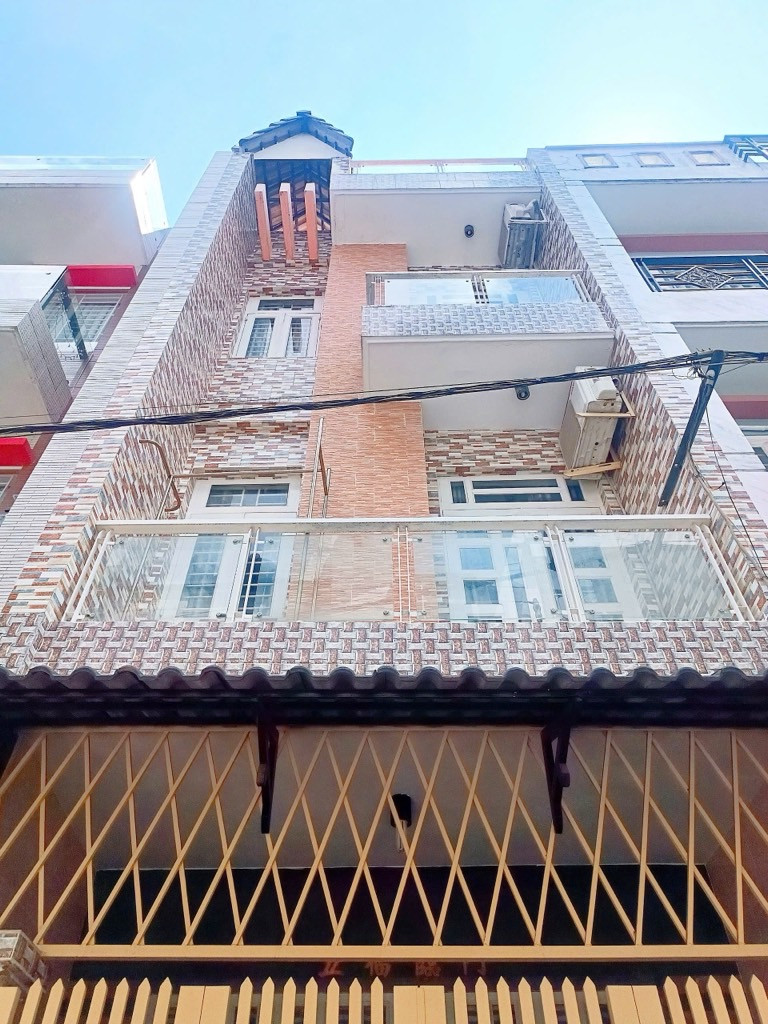 Bán nhà 3 Tầng Hẻm ôtô, giá 5.6 tỷ Phường BHHA, Bình Tân.