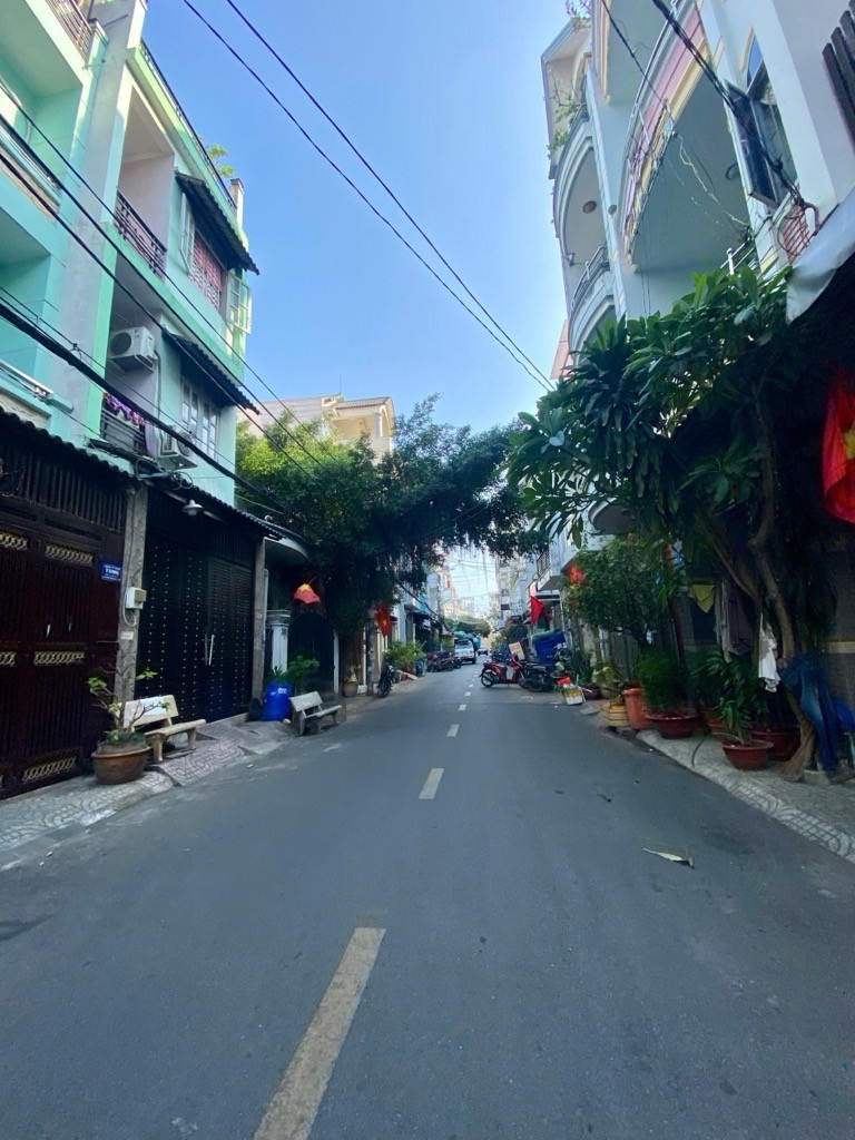 Bán nhà 4 Tầng HXH Lê Văn Quới Bình Tân