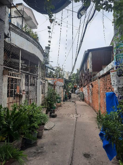 Bán nhà 2 tầng HXH lê văn Quới Bình Tân
