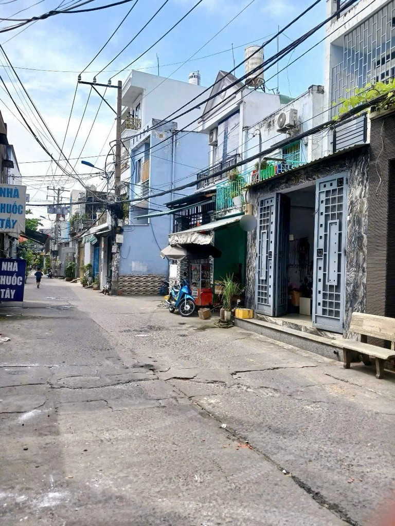Bán nhà 2 tầng hương lộ 2 48m² 4.5 tỷ tại Phường Bình Trị Đông Quận Bình Tân