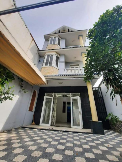 Bán nhà 196m² ngang 7m giá 12.6 tỷ tại Phường Bình Trị Đông Quận Bình Tân