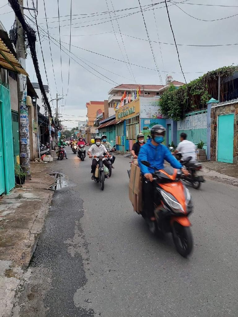 Bán nhà 4 TẦNG MẶT TIỀN liên khu 16-18Phường Bình Trị Đông Quận Bình Tân