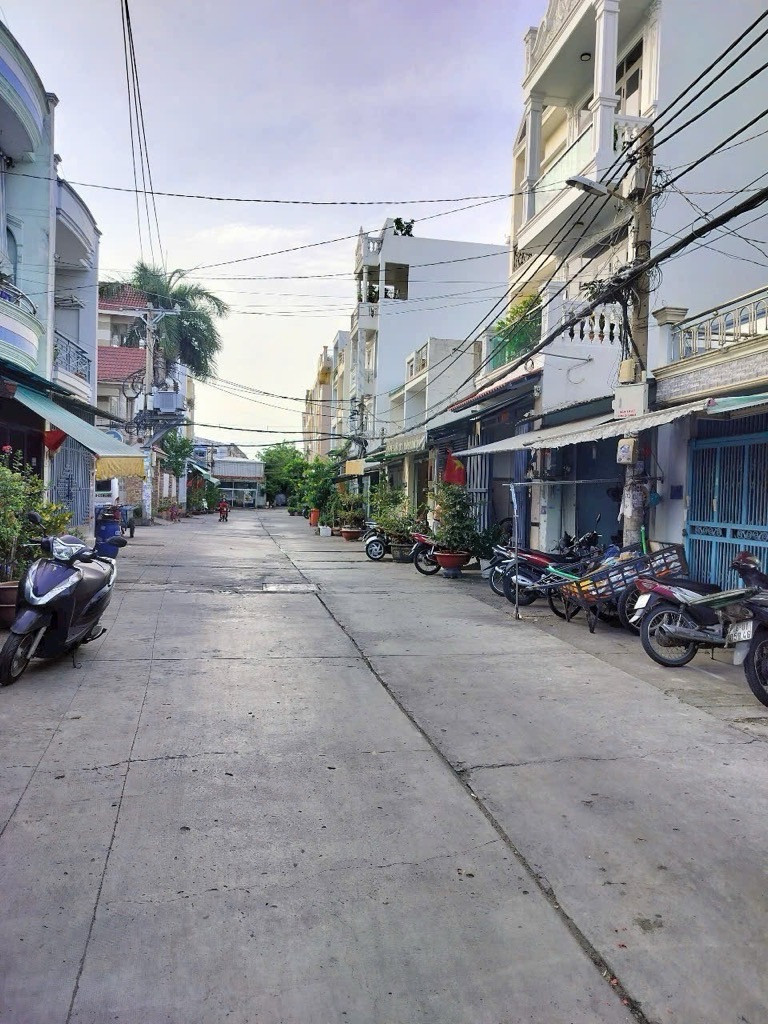 Bán nhà 5 Tầng HXH Lê Văn Quới Phường Bình Trị Đông A Quận Bình Tân