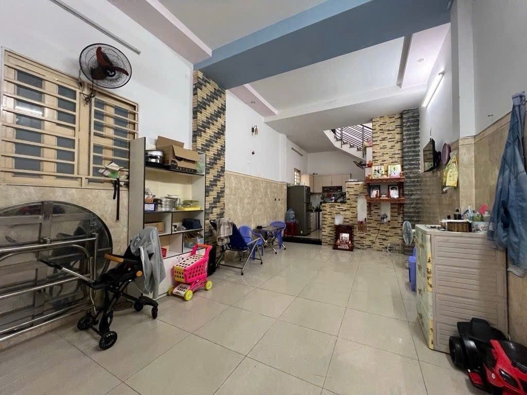 BÁN NHÀ TÂN HÒA ĐÔNG BÌNH TÂN 125M2 6.8 TỶ 5X25M HẺM XE HƠI 1 TRỤC THU 15TR