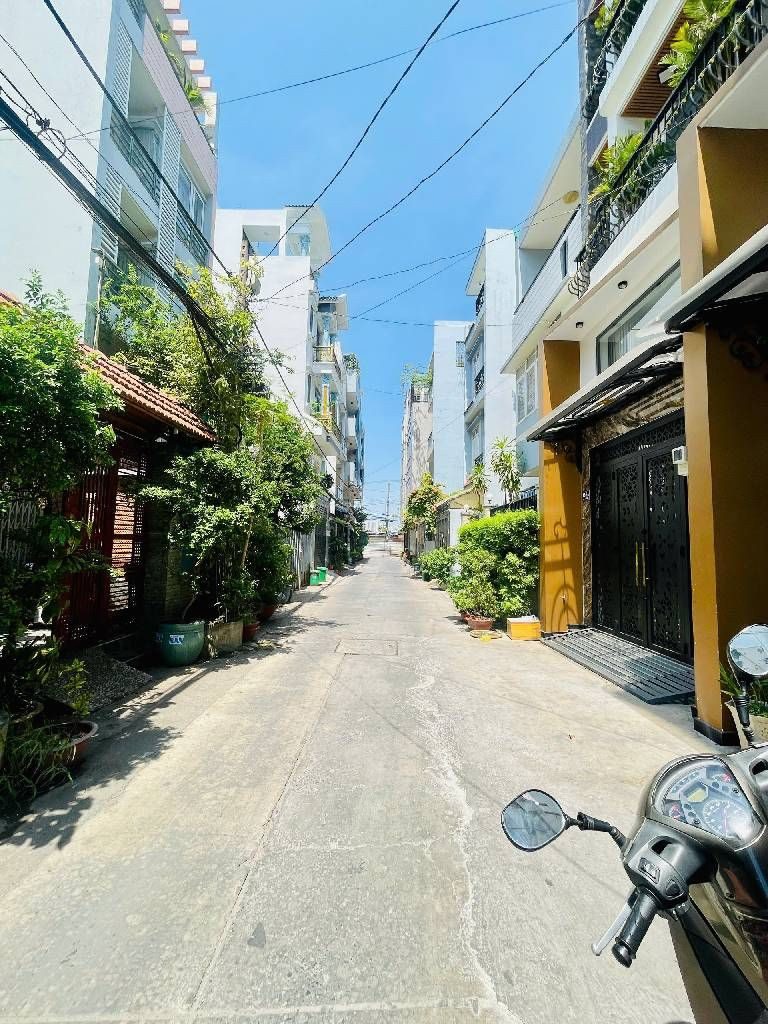 BÁN NHÀ HXH KẾ LÊ VĂN QUỚI BÌNH TÂN 128M2 12.5 TỶ 4 TẦNG NGANG 8M 19 PHÒNG THU 30 TRIỆU THÁNG