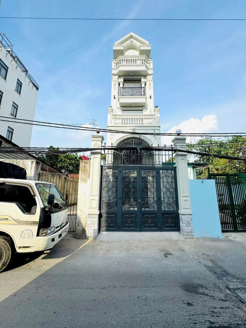 Bán nhà Quận 2 Bán nhà 92a Nguyễn Trung Nguyệt Quận 2 nhà 4 lầu sân đậu ô tô