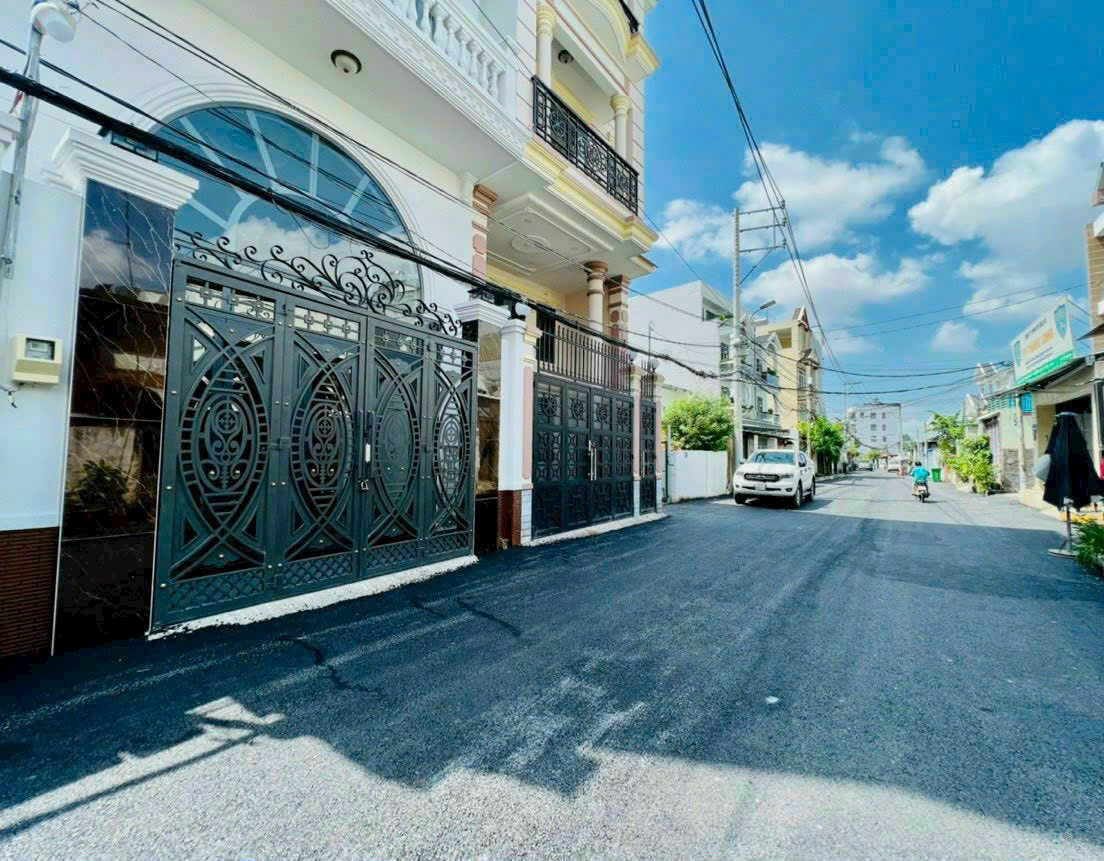 Bán đất hẻm ô tô Quận 2 hẻm 51 đường Nguyễn trung Nguyệt Quận 2 Dt 56,5m2 ngang 6.12m nở hậu,ko lộ giới.