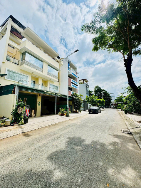 BDS HVL - Chủ cần Bán lô đất Biệt Thự Dự Án Đông Thủ Thiêm, P. Bình Trưng Đông, Tp.Thủ Đức (Q2)