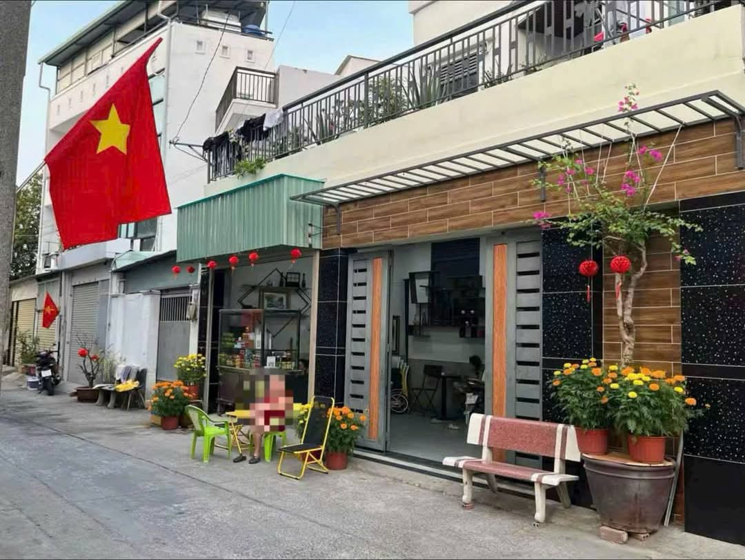 Bán nhà Quận 2 mặt tiền đường số 5 phường Bình Trưng Đông Quận 2 đường ô tô thông ngang 8.6m Nhà1 Lầu sân vườn 0903034123