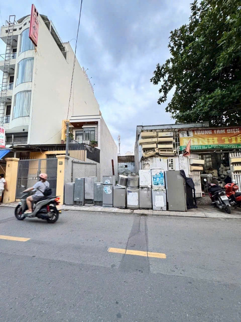 Bán đất thổ cư Quận 2 đất mặt tiền đường 20M dự phòng Đường ôtô 2 chiều
