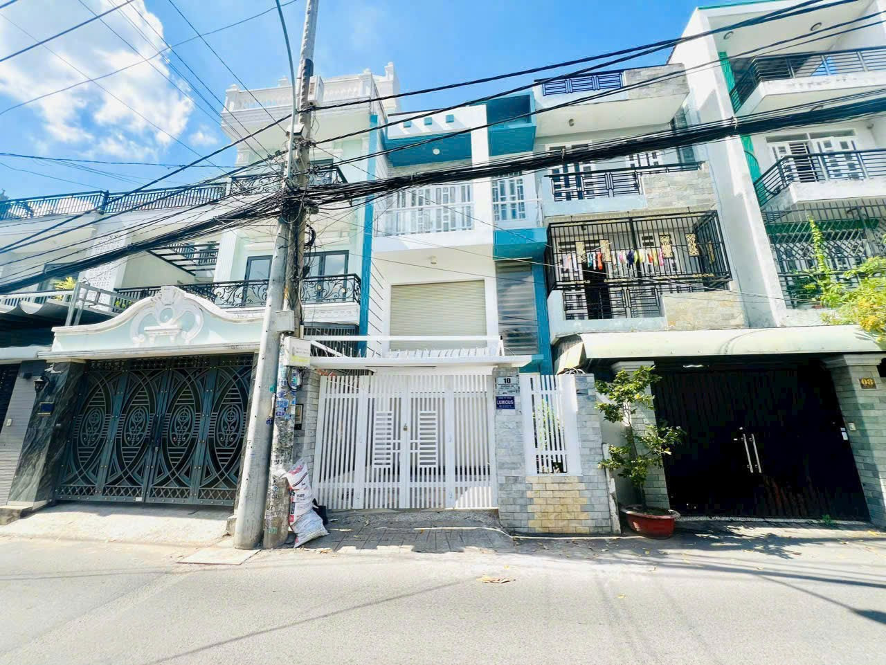 Bán nhà mặt tiền đường ô tô Quận 2 💥 Vị trí gần chợ nhóm Nhà 3L(5m x 15m) Gara ô tô