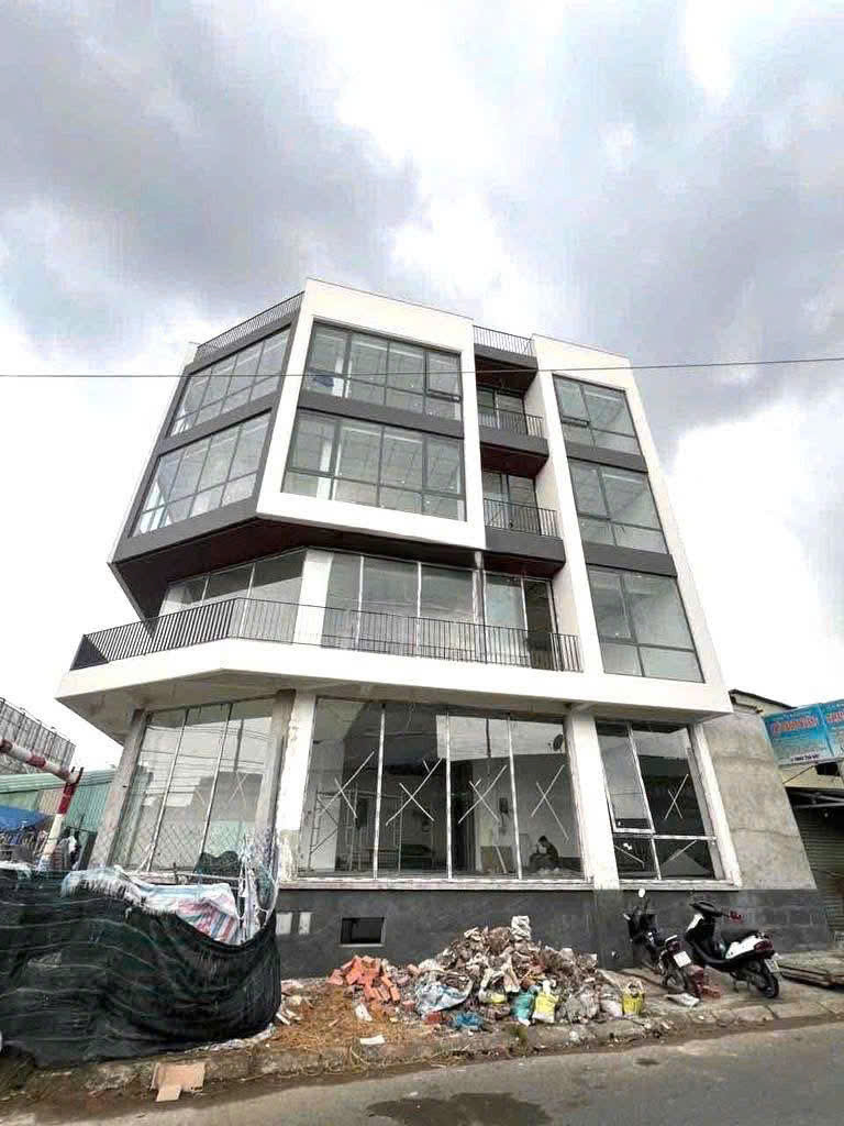 BDS  HVL [NC] 🏢 CHO THUÊ TOÀ NHÀ GÓC 2 MẶT TIỀN – NGUYỄN DUY TRINH, TP. THỦ ĐỨC