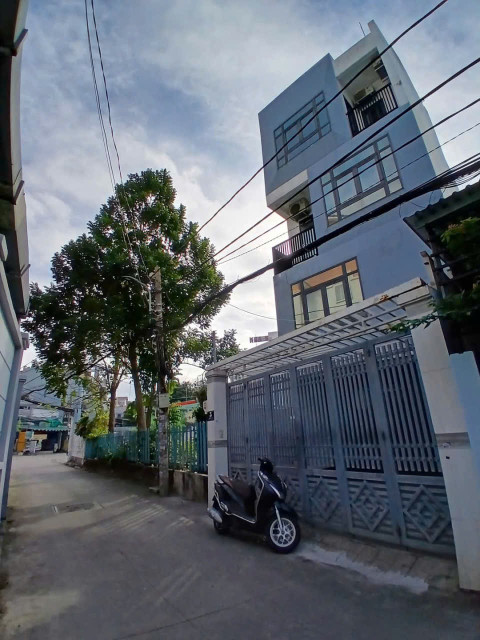 BÁN NHÀ Quận 2 mặt tiền đường ô tô Cách Nguyễn Thị Định chỉ 10M 🔥 ngang 5.09M