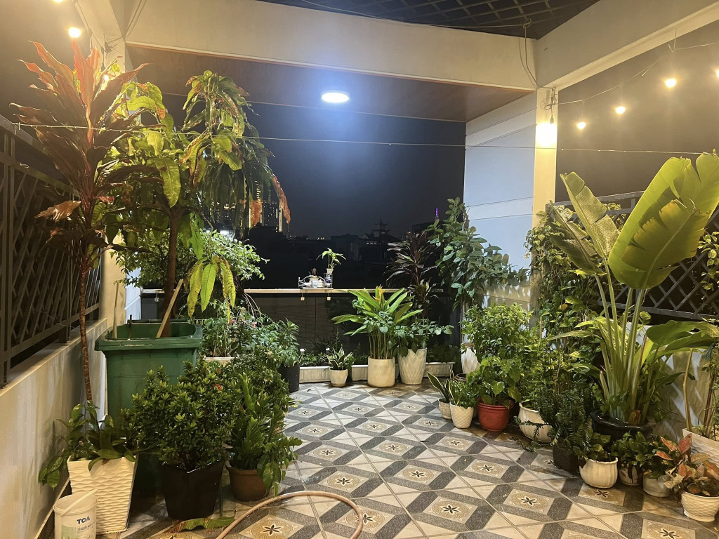 NHÀ TO GIÁ LẠI NHỎ- DT 126m2 LÊ VĂN THỊNH Q2 NGAY CHỢ CÂY XOÀI
Chỉ 11.T.Ỷ  LIEN HE 0849131413
