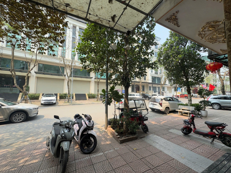 Bán nhà Mặt phố Hoàng Như Tiếp (LB) 100.8m, 5 tầng, mt 5.85m, giá 49 tỷ
