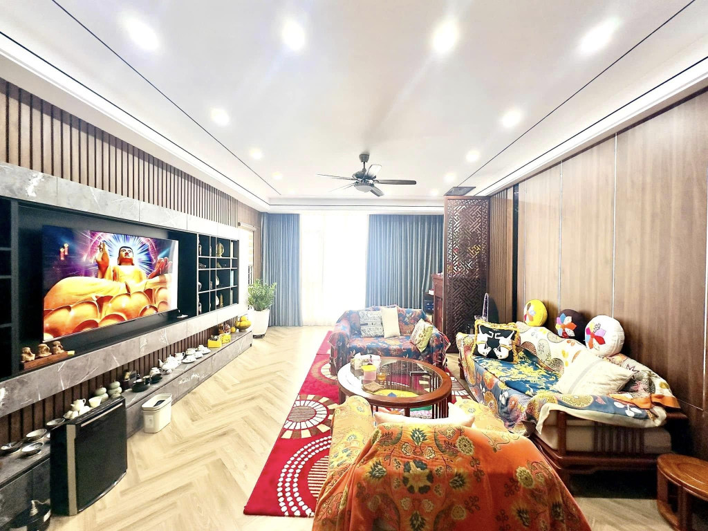 Bán nhà  LẠC LONG QUÂN  oto tránh thangmáy - kinh doanh –văn phòng- 95 M 6tầng 27.2 tỷ