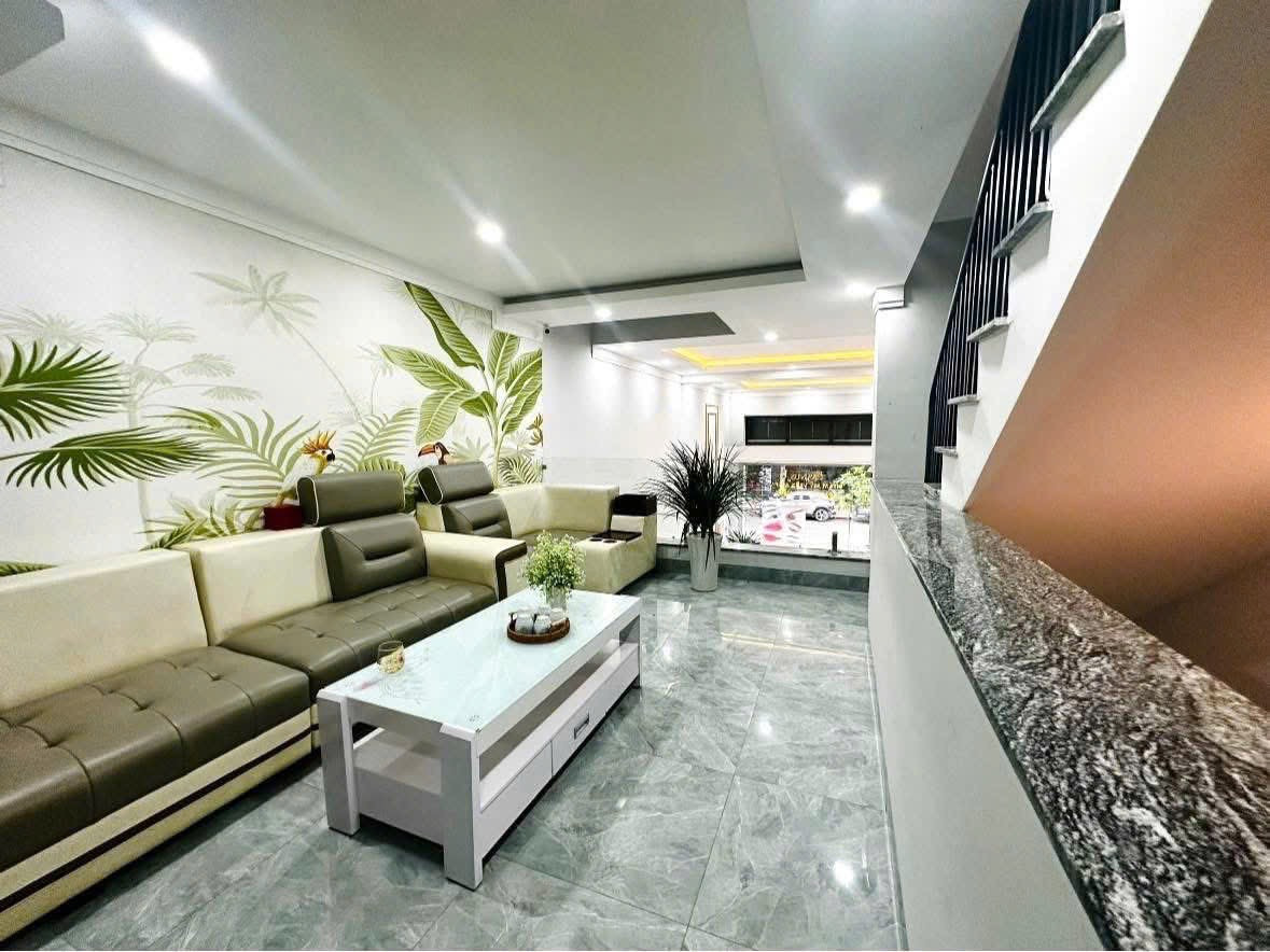 Bán nhà MT HÙNG VƯƠNG 202.6m² ngang 4m giá 12.8 tỷ Phường Buôn Ma Thuột