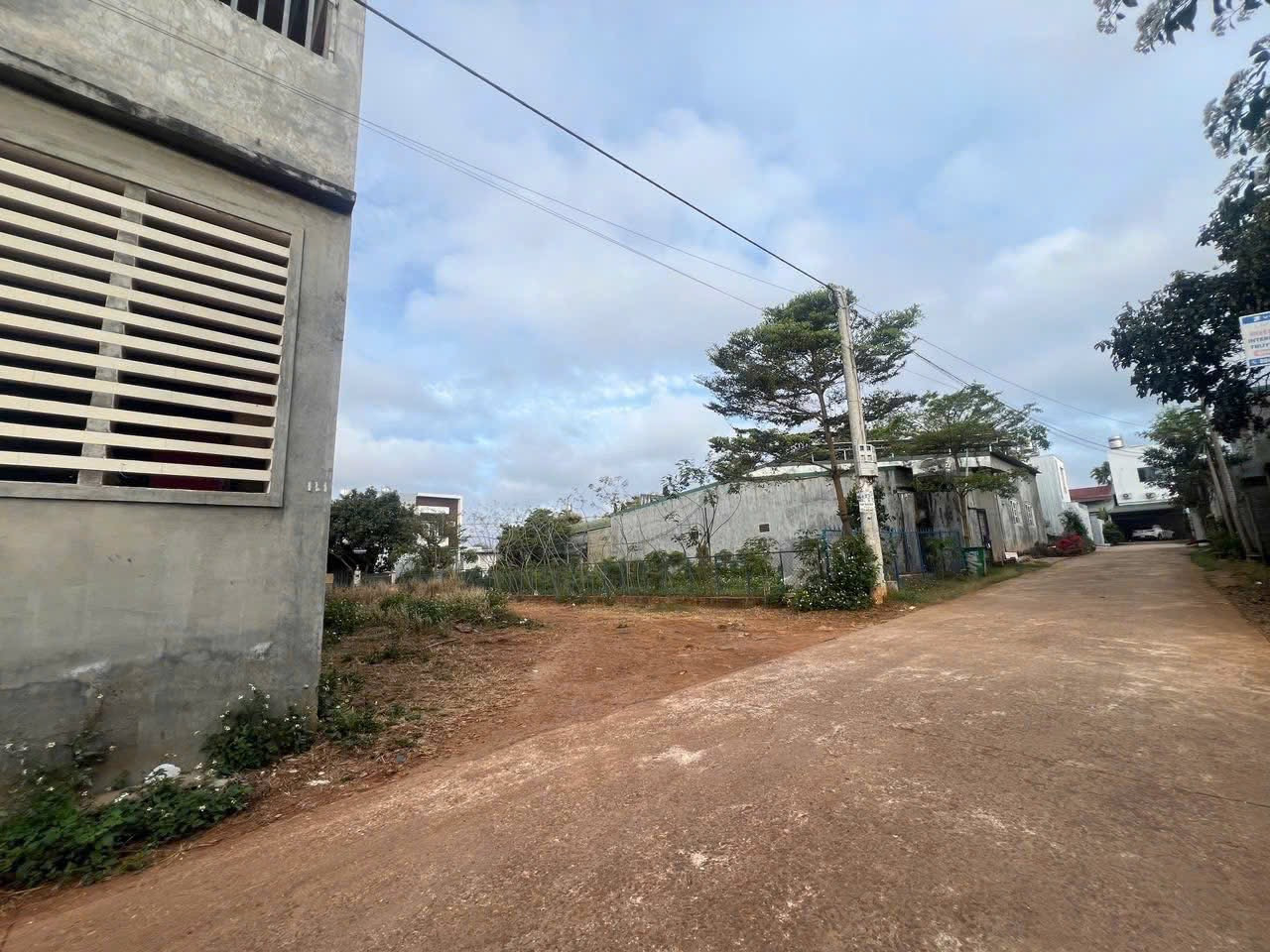 Bán đất 58.4m² ngang 5m giá 2.1 tỷ Phường Buôn Ma Thuột