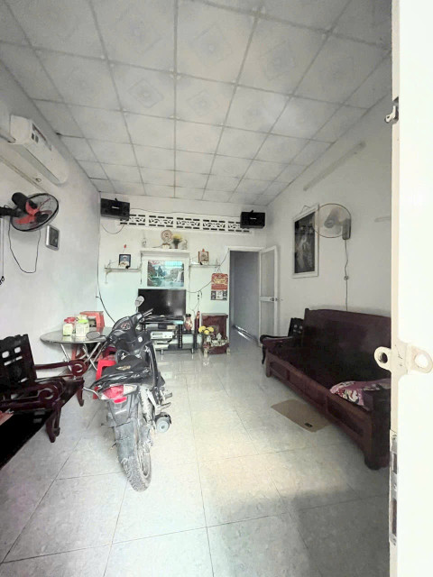 Bán Gấp Căn Nhà Phường Bửu Hòa Sổ riêng thổ cư Dân cư đông kín