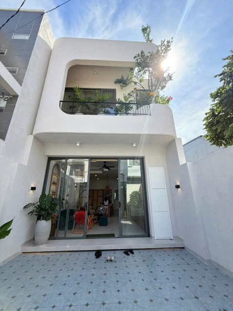 Chuyển công tác giảm 200tr cần bán gấp căn nhà ngay khu du lịch bửu long