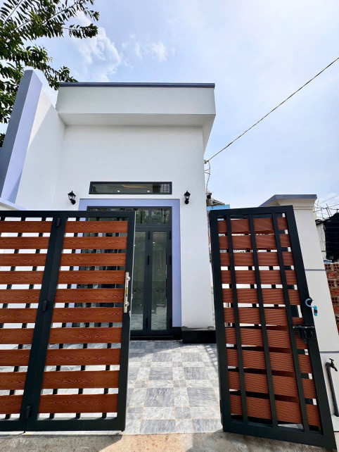 CHÍNH CHỦ BÁN NHÀ 1 TRỆT + GÁC LỬNG GẦN UBND PHƯỜNG BỬU LONG – GIÁ TỐT