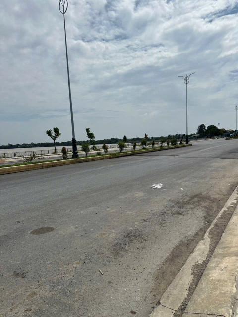 Bán 700 mét view sông bờ kè bửu long. 200m thổ cư .30m mt đường 2 chiều
