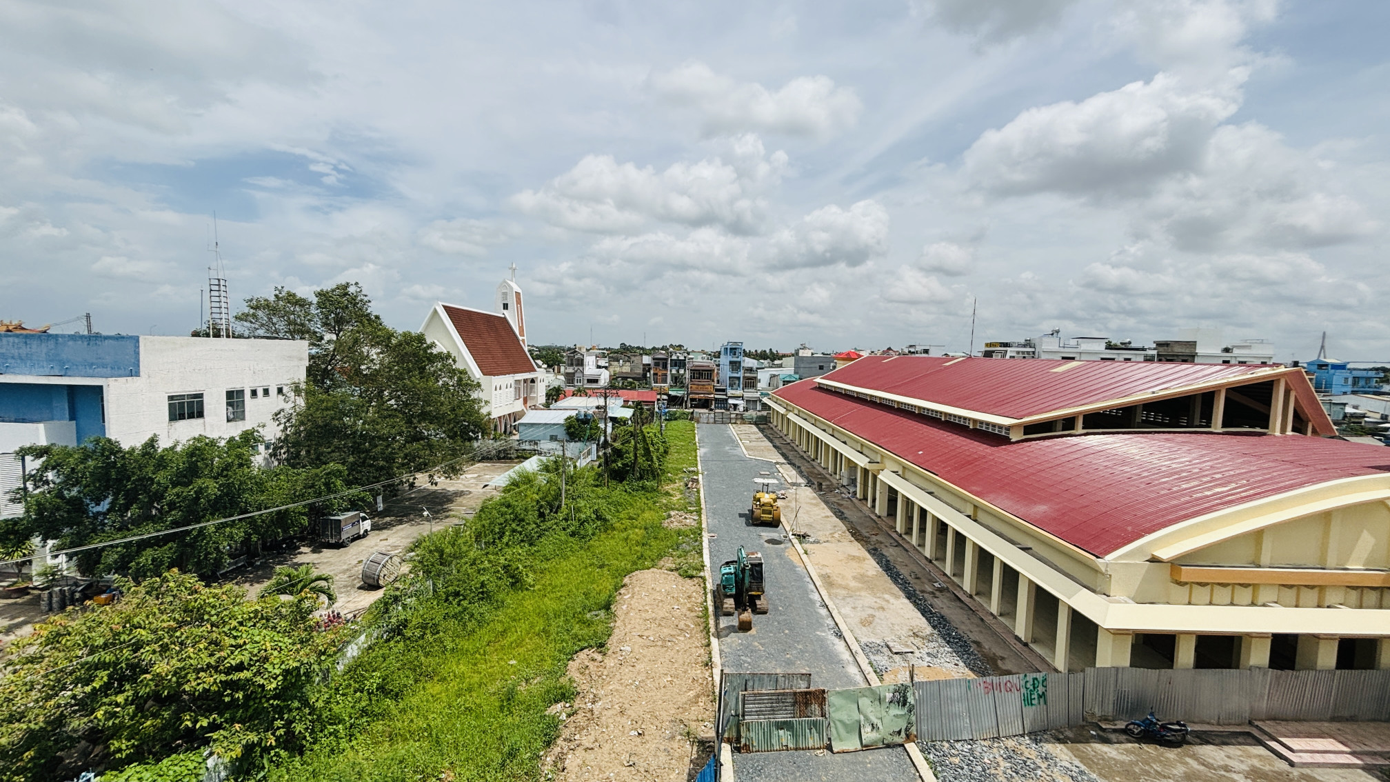 Bán căn nhà phố thương mại mặt tiền Chợ Cái Vồn, điện lực Bình Minh