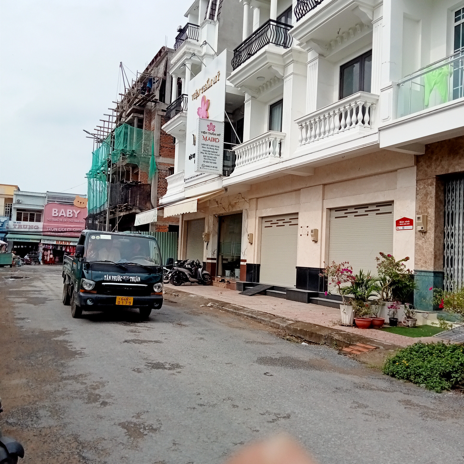NHÀ PHỐ LIỀN KỀ ĐƯỜNG SỐ 2 CHỢ BÌNH MINH.