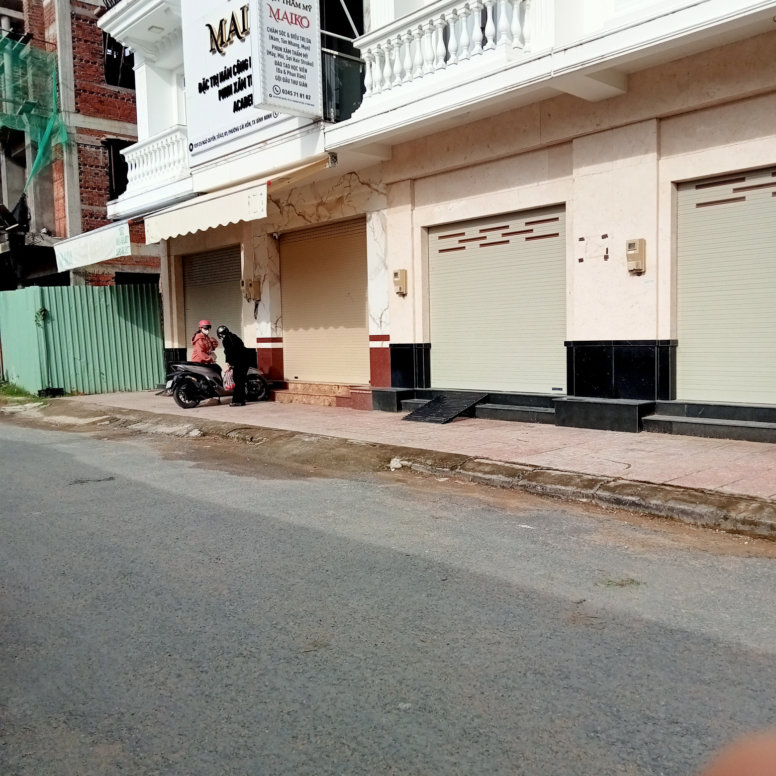 NHÀ PHỐ LIỀN KỀ ĐƯỜNG SỐ 2 CHỢ BÌNH MINH.