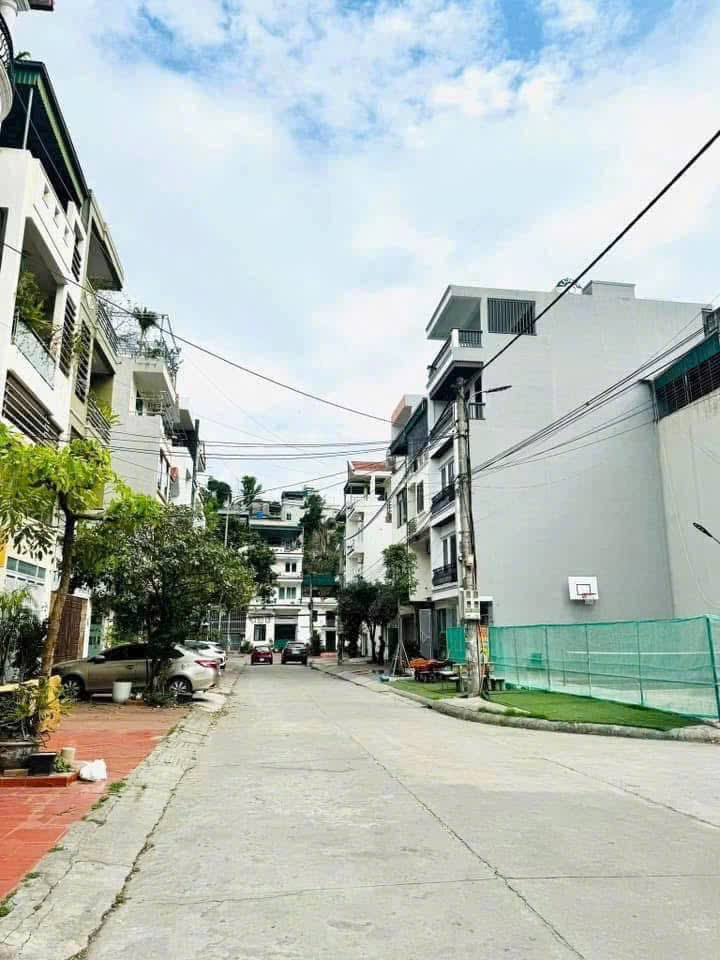 BÁN LÔ ĐẤT KHU ĐÔ THỊ BÒ SINH AO CÁ,CAO THẮNG,HẠ LONG