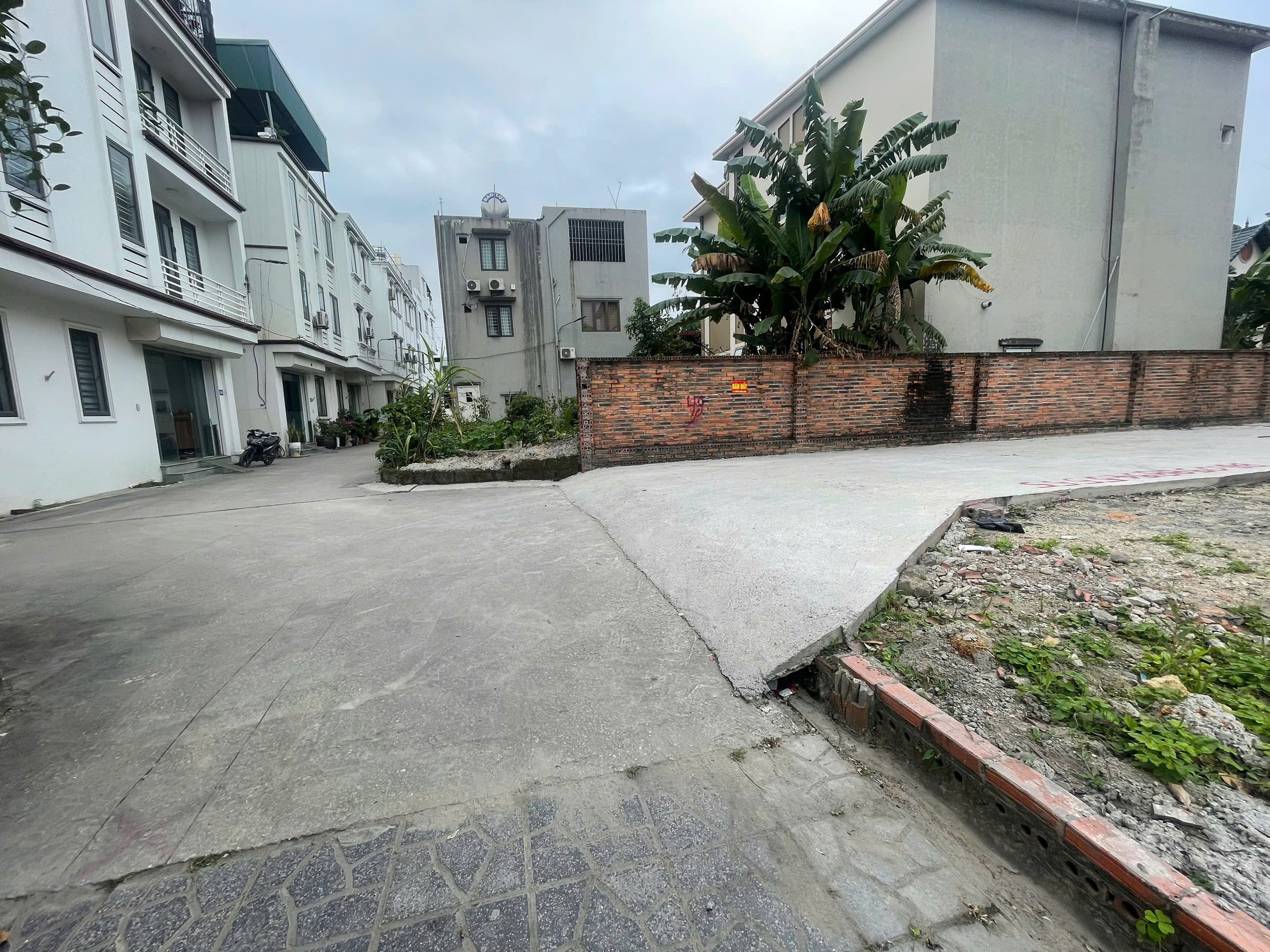 BÁN ĐẤT LÔ GÓC NGÕ 19 BÃI MUỐI,CAO THẮNG,HẠ LONG