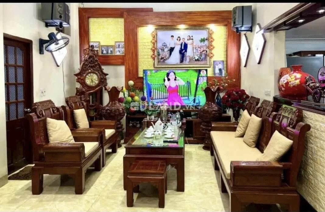 BÁN NHÀ 3 TẦNG NHƯ BIỆT THỰ MINI TRUNG TÂM CAO XANH , HẠ LONG