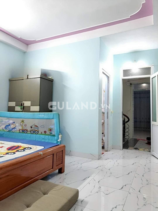 BÁN NHÀ 3 TẦNG TRUNG TÂM CAO XANH,HẠ LONG