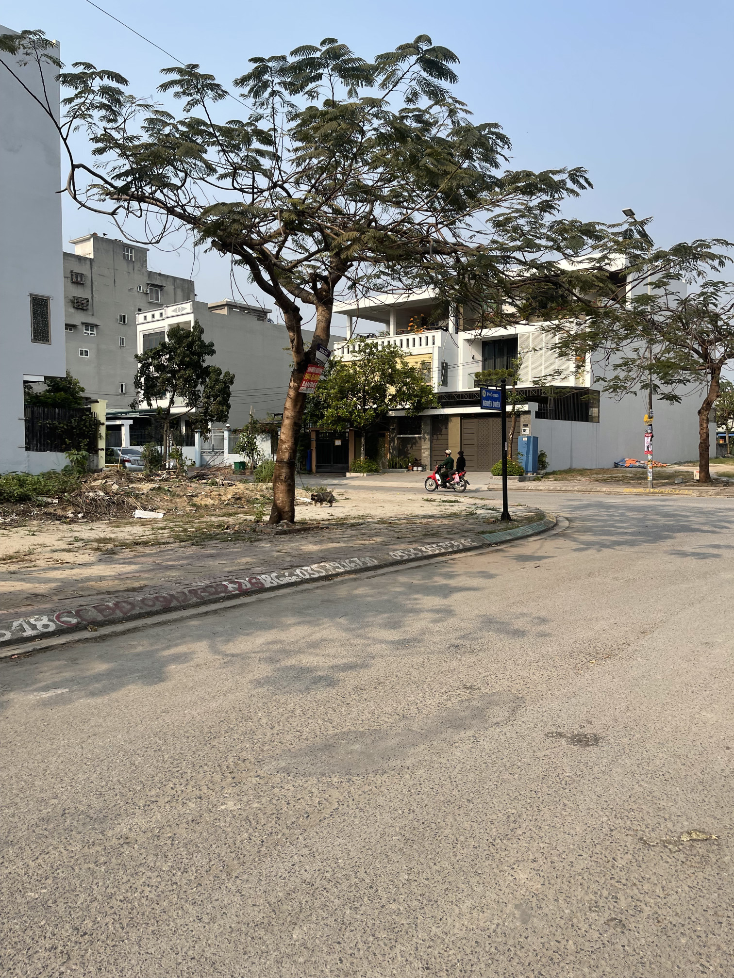 TÀI CHÍNH HƠN 9 TỶ CHÚT SỞ HỮU LÔ GÓC HÀ KHÁNH A,CAO XANH,TRỤC TO