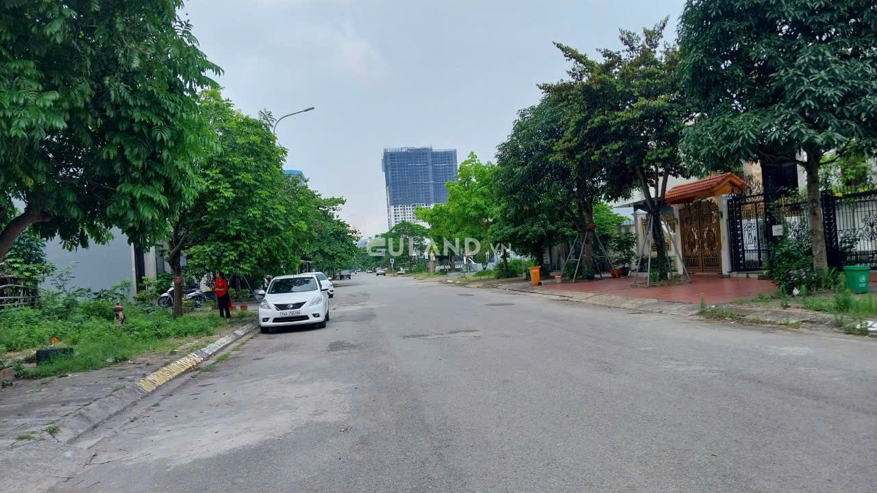 BÁN ĐẤT HÀ KHÁNH A - ĐỐI DIỆN KHÁCH SẠN MINH TÂN