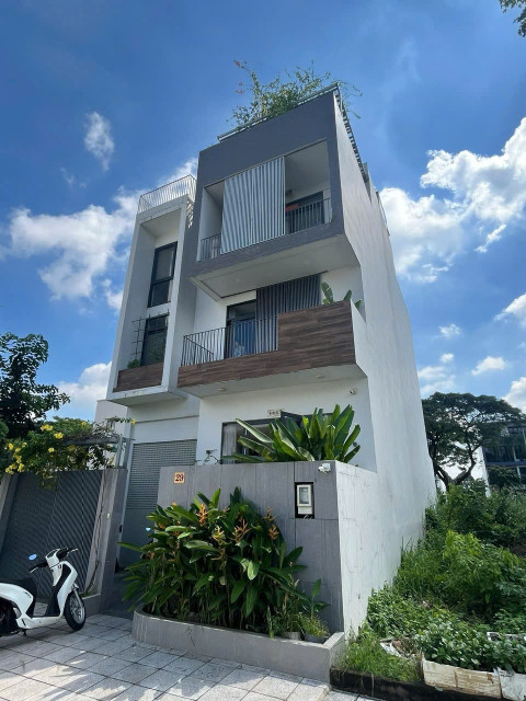 Bán nhà 161m² ngang 8m giá 30 tỷ Phường Cát Lái