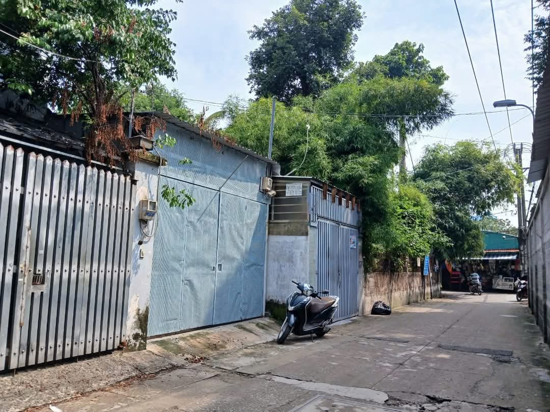 Bán nhà Quận 2 mặt tiền đường đường 24 Cát Lái Quận 2 gần Chợ Cây Xoài .đường ôtô 2 chiều