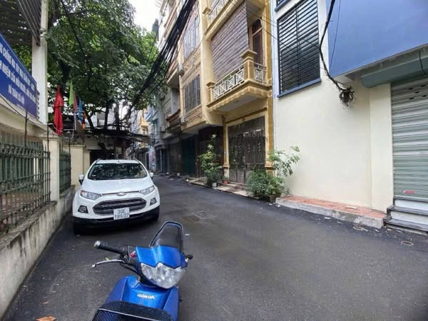 Bán nhà phân lô phố Phạm Thận Duật, Cầu Giấy  5 tầng, diện tích 50m2