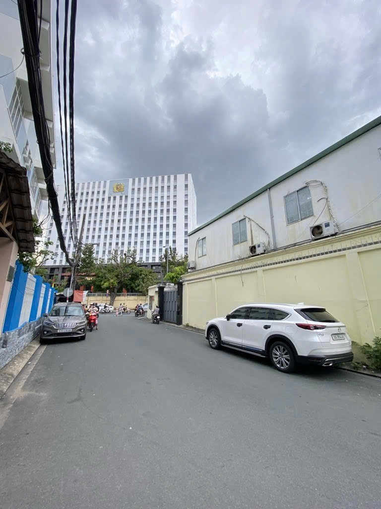 Mặt Tiền Đường Nguyễn Trãi - Bán nhà 4 Tầng - Đt: 6,8x16,2= 110,2m² , giá 43 tỷ Phường Cầu Ông Lãnh
