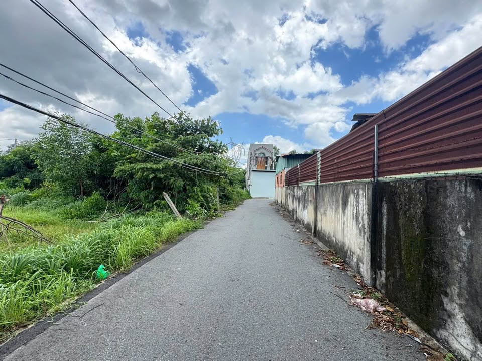 Bán đất 236.8m² ngang 6,67m giá 2.65 tỷ Phường Chánh Hiệp 0815422197