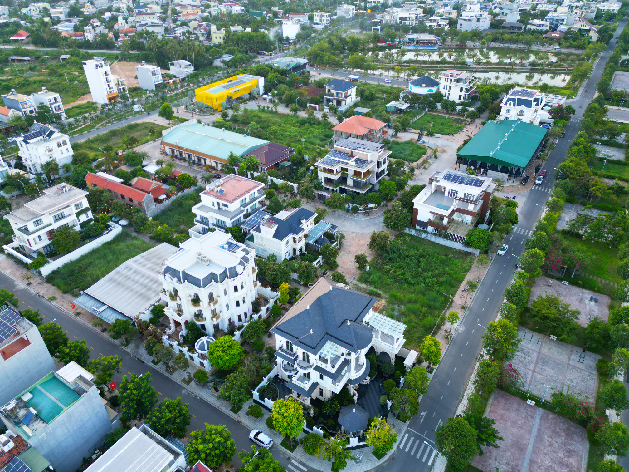 Bán quán cafe Ngọc Bảo Viên ngay bờ hồ