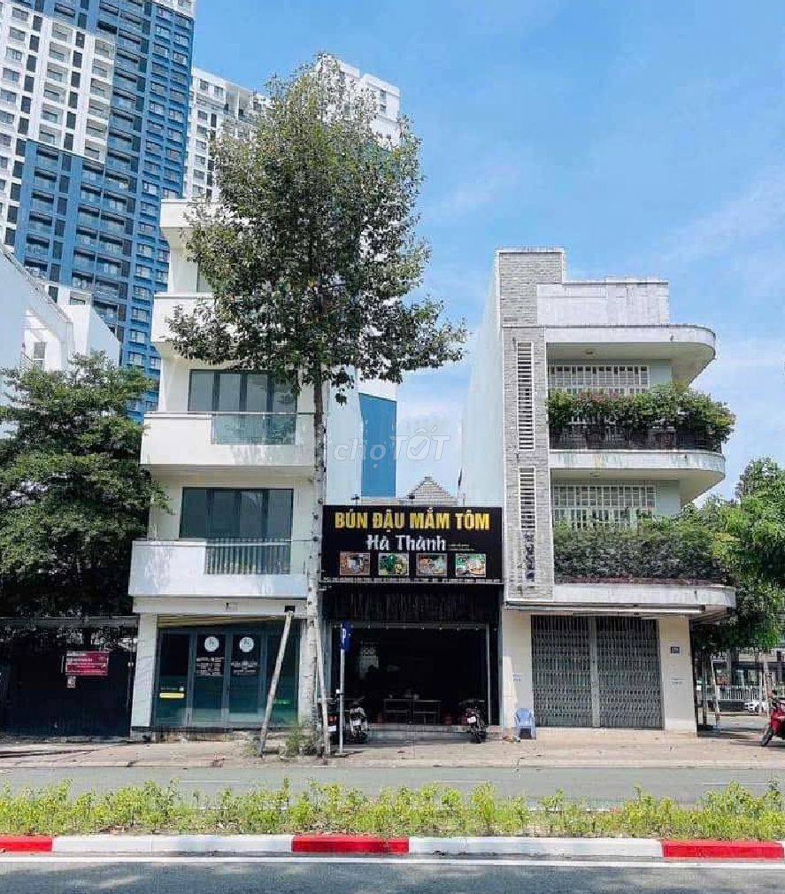 Cần bán lô đất mặt tiền Hoàng Văn Thụ, Chánh Nghĩa Đường Hoàng Văn Thụ