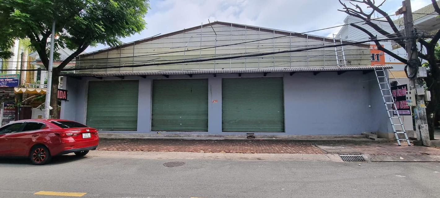 Cho thuê mặt bằng (kho) phường Chánh Nghĩa 20x33 = 670m2