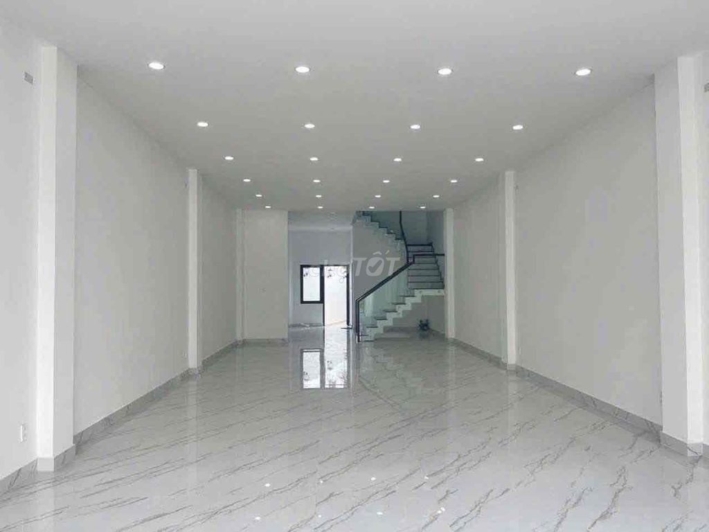 Cho thuê nhà mặt bằng mới 100% Trung tâm Phường Chánh Nghĩa